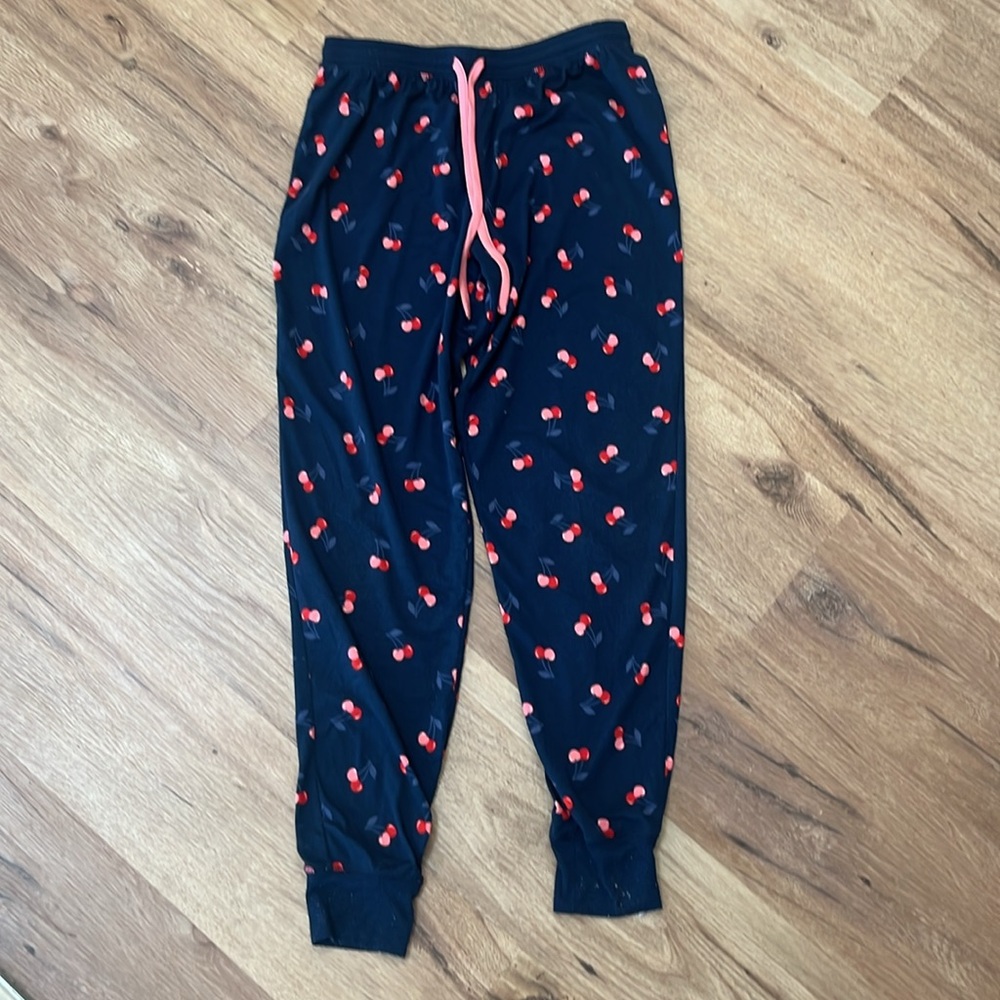 Kate Spade cherry print pajamas, size XS - Picture 4 of 5